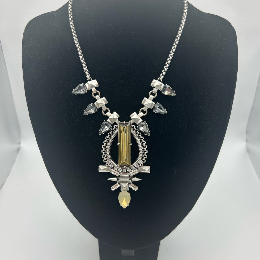 Stella & Dot Art Stella & Dot 'Eclipse' Art deco inspired pendant necklace.